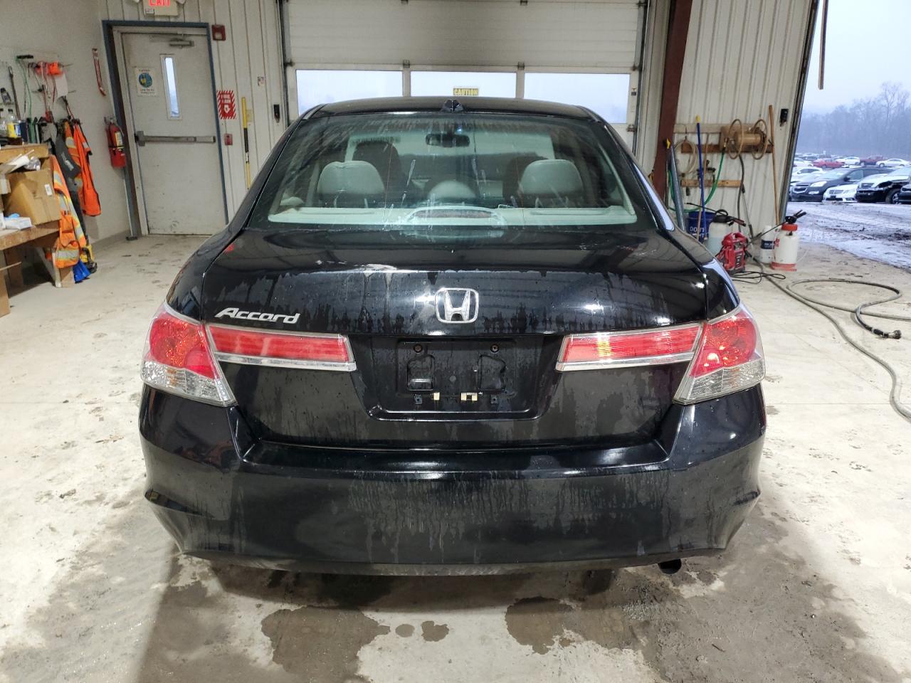 2011 Honda Accord - Image 6