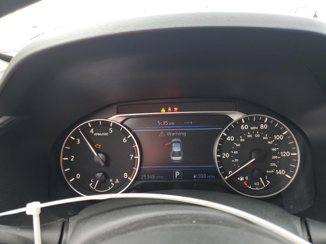 2024 Nissan Altima - Image 9
