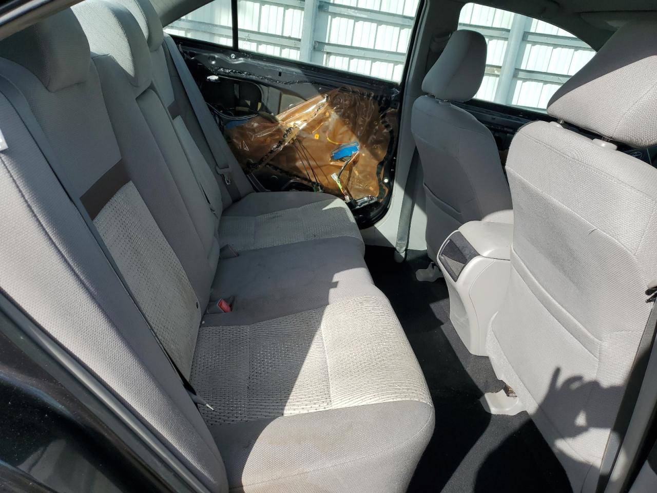 2013 Toyota Camry - Image 10