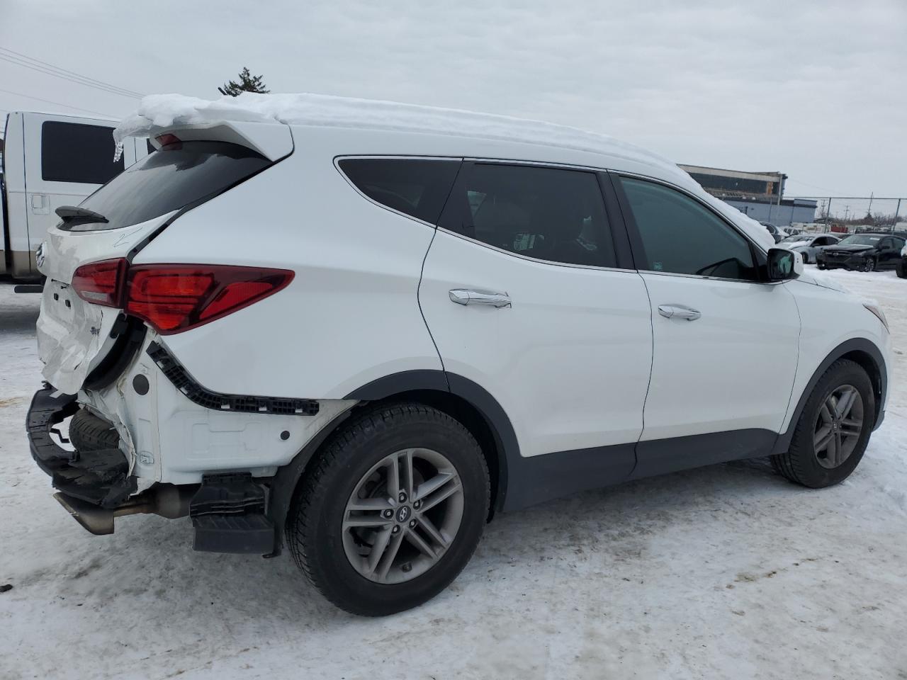 2018 Hyundai Santa Fe - Image 3