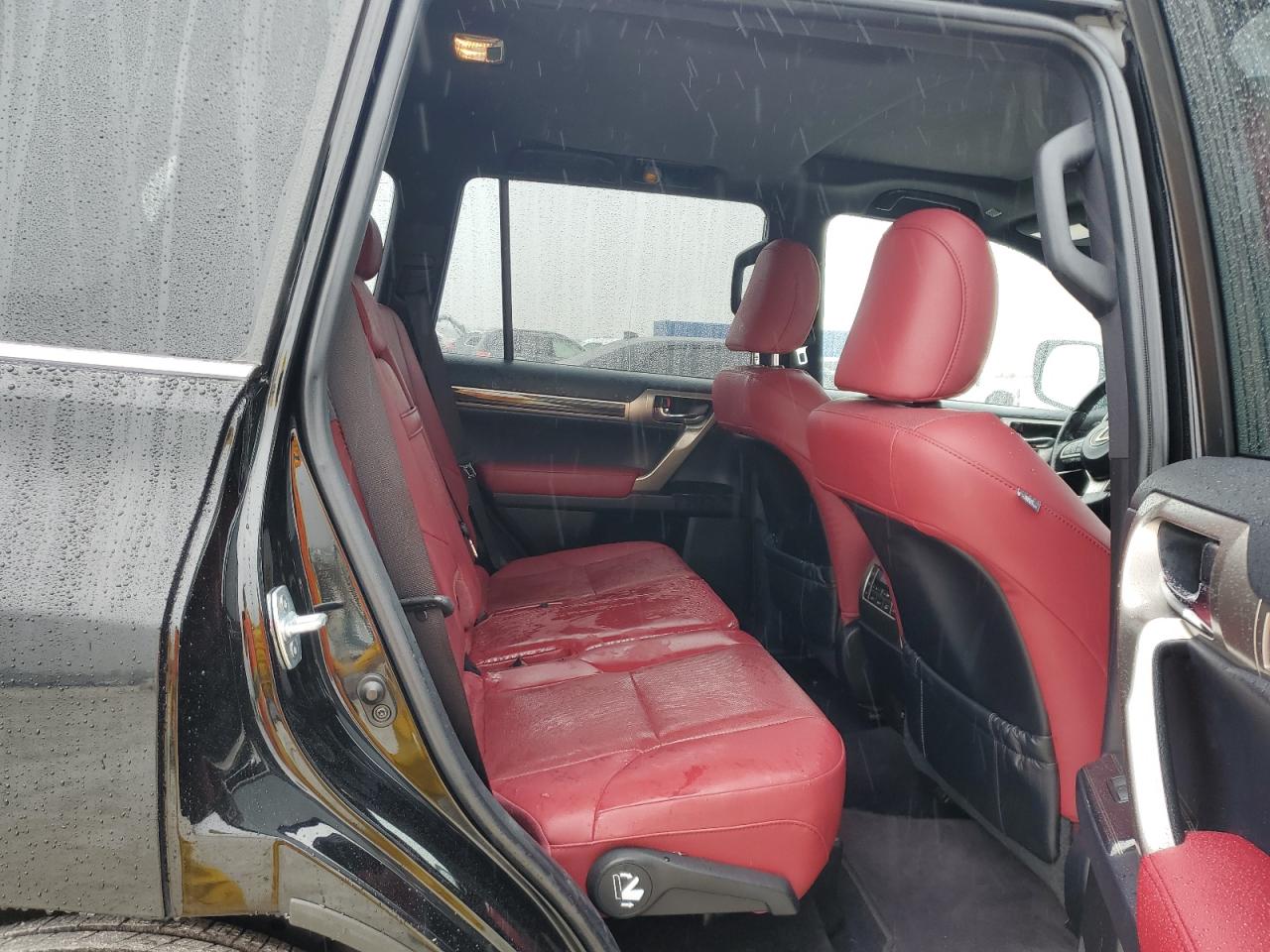 2021 Lexus GX - Image 12