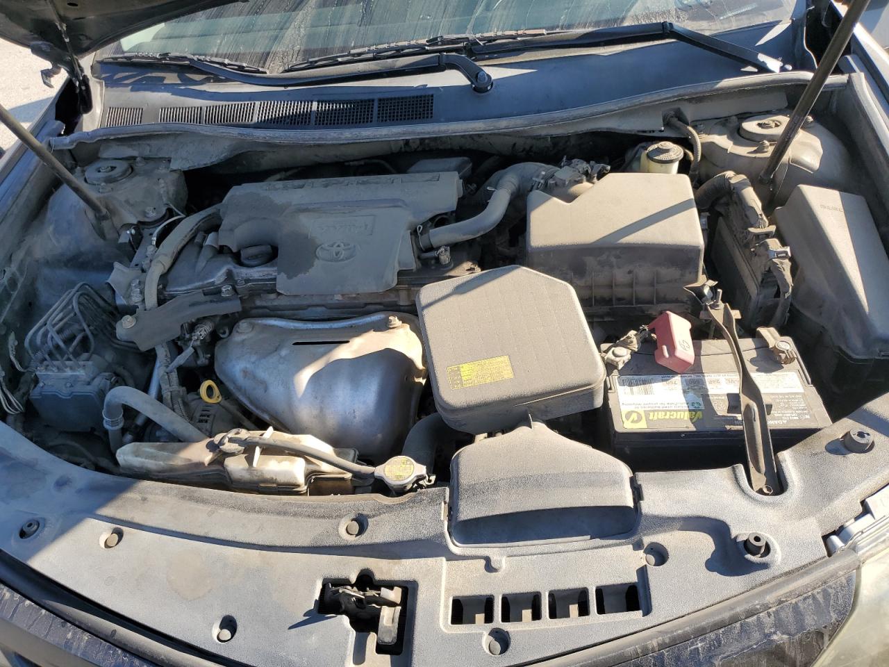 2014 Toyota Camry - Image 11