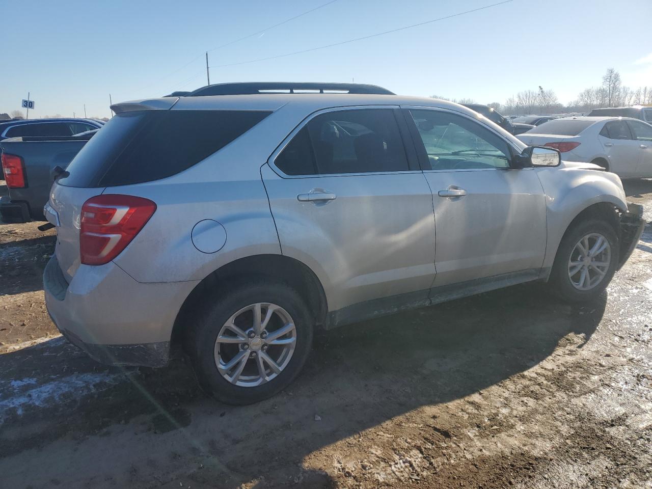 2017 Chevrolet Equinox - Image 3