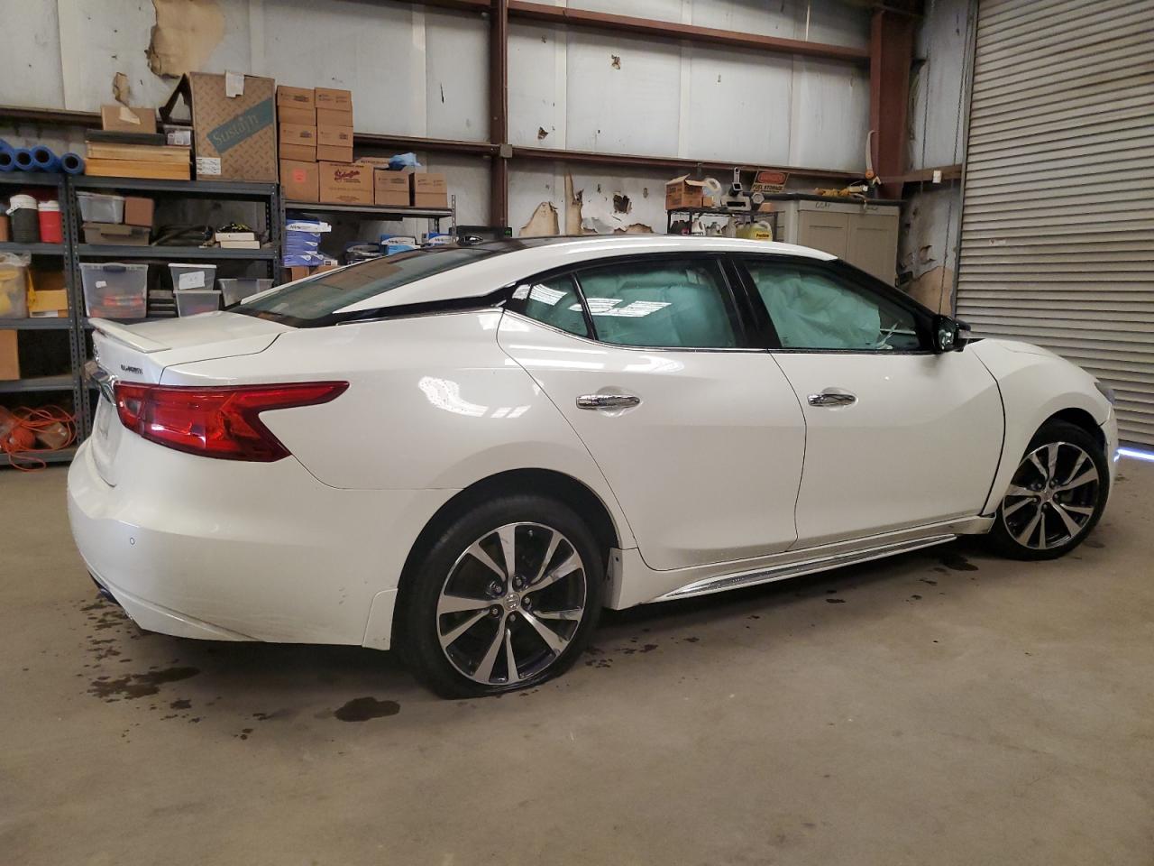 2016 Nissan Maxima - Image 3