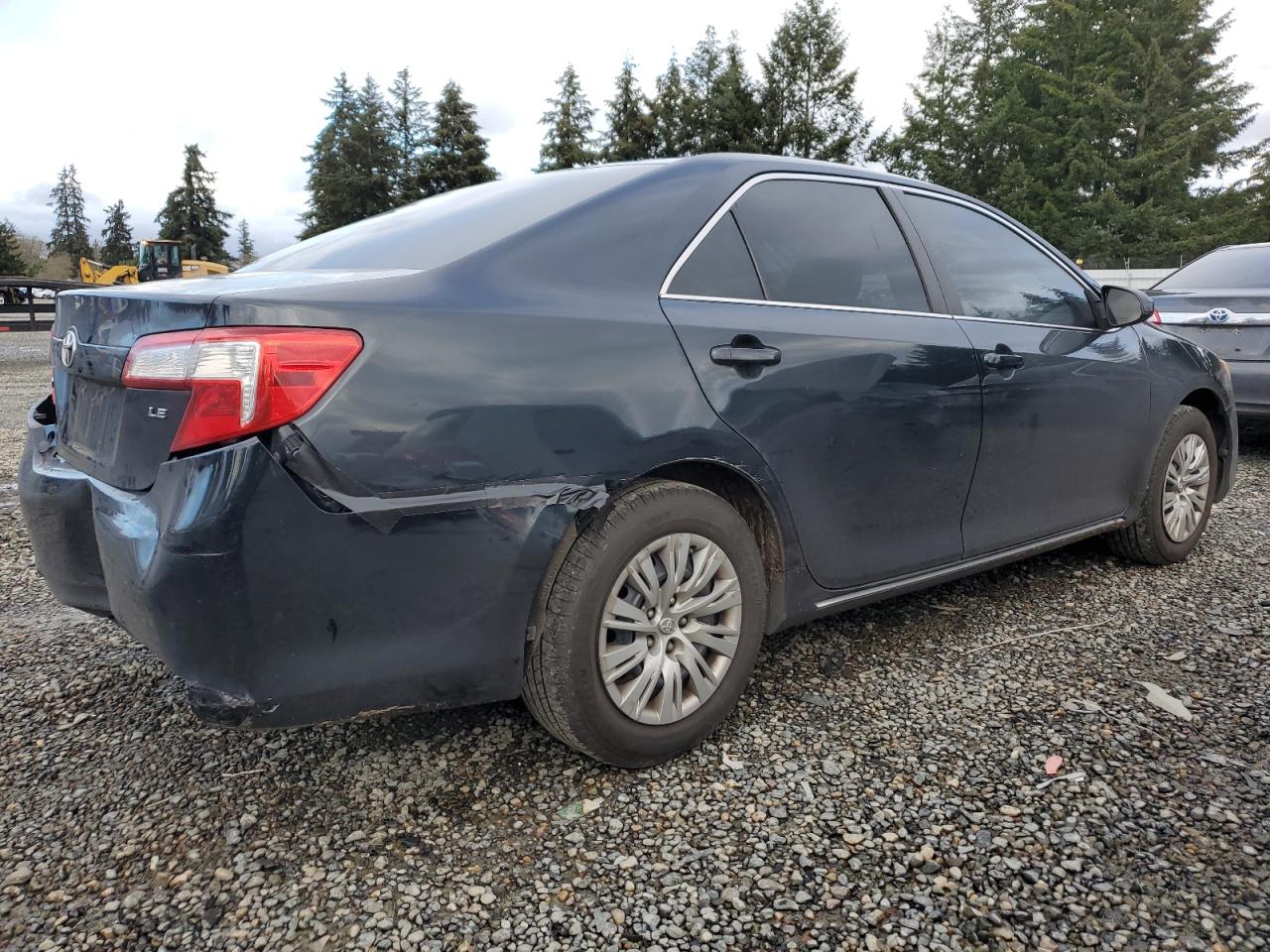 VIN 4T1BF1FK3DU241745 2013 TOYOTA CAMRY no.3