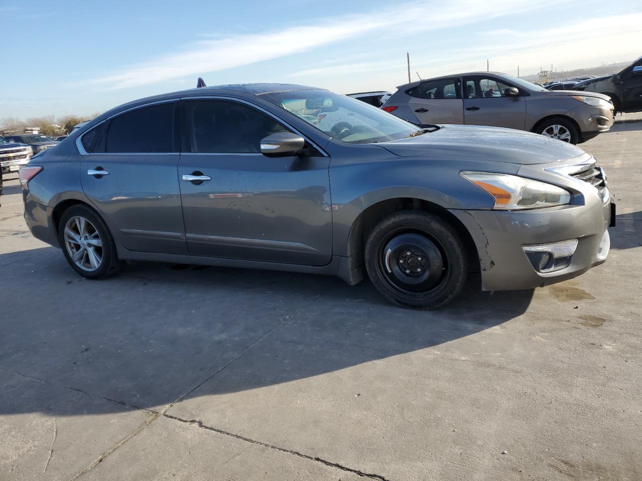2015 Nissan Altima - Image 4