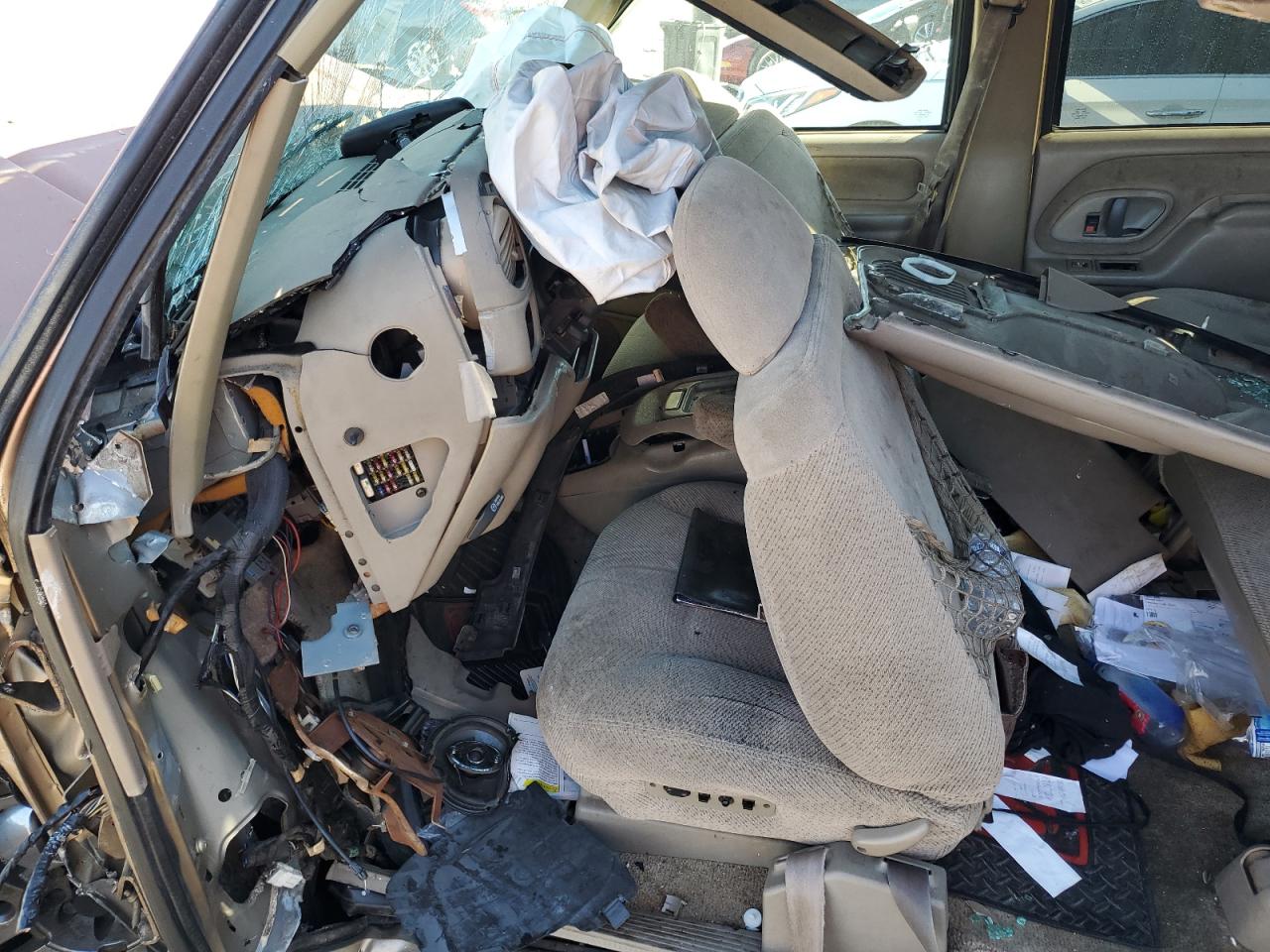 1999 Chevrolet Suburban - Image 7
