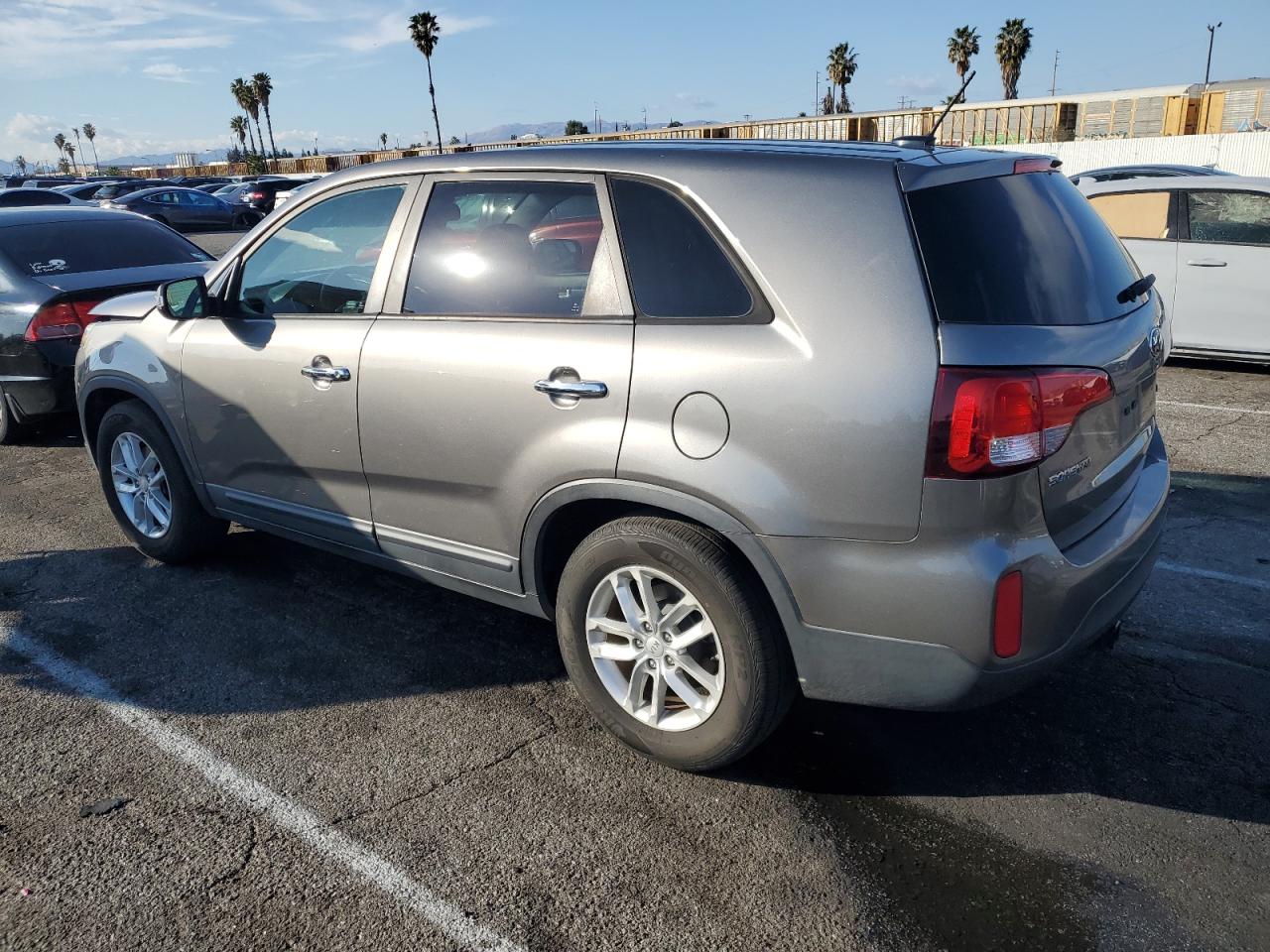 2014 Kia Sorento - Image 2