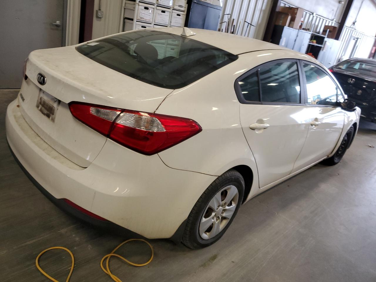 2016 Kia Forte - Image 3