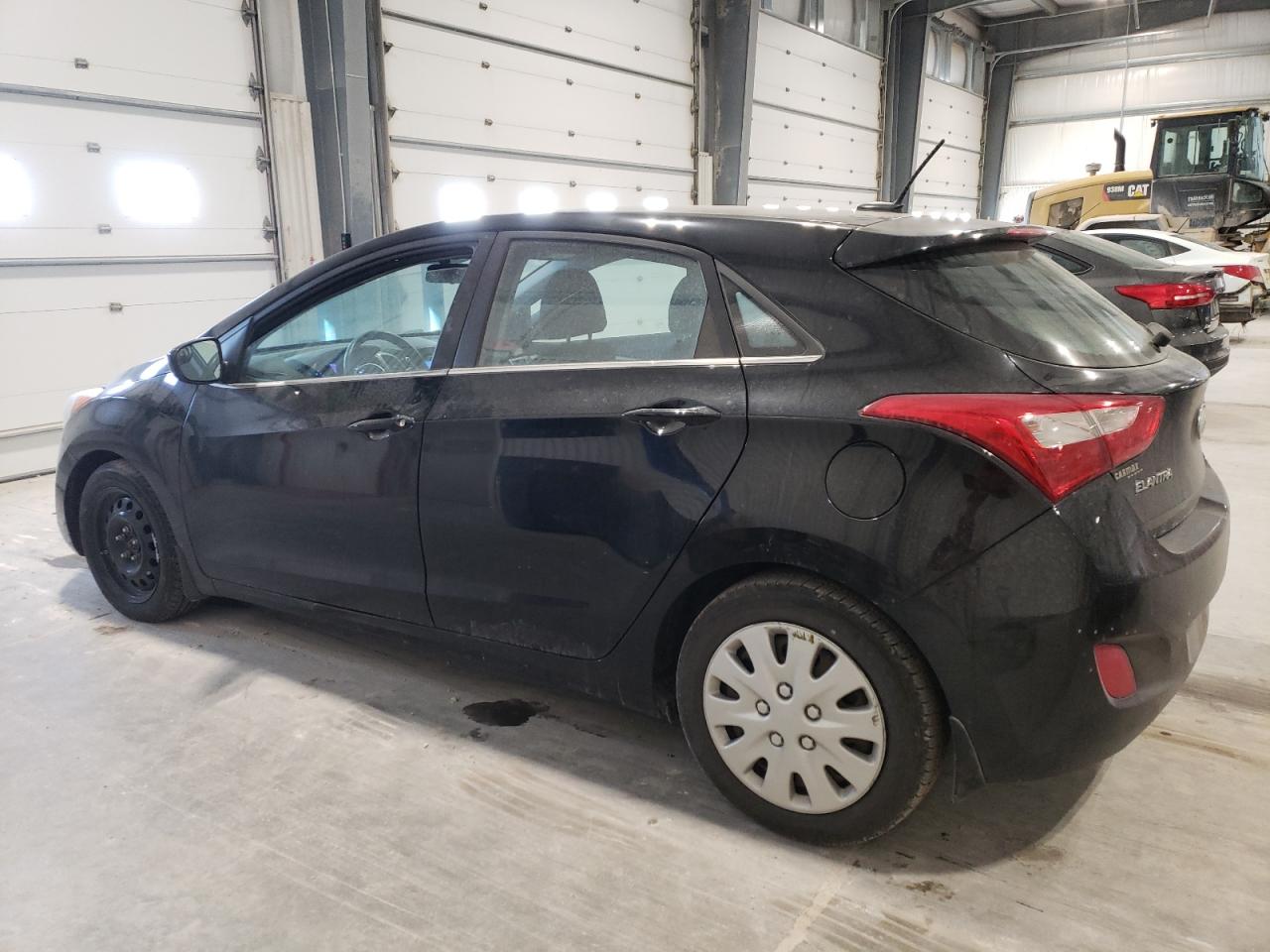 2016 Hyundai Elantra - Image 2
