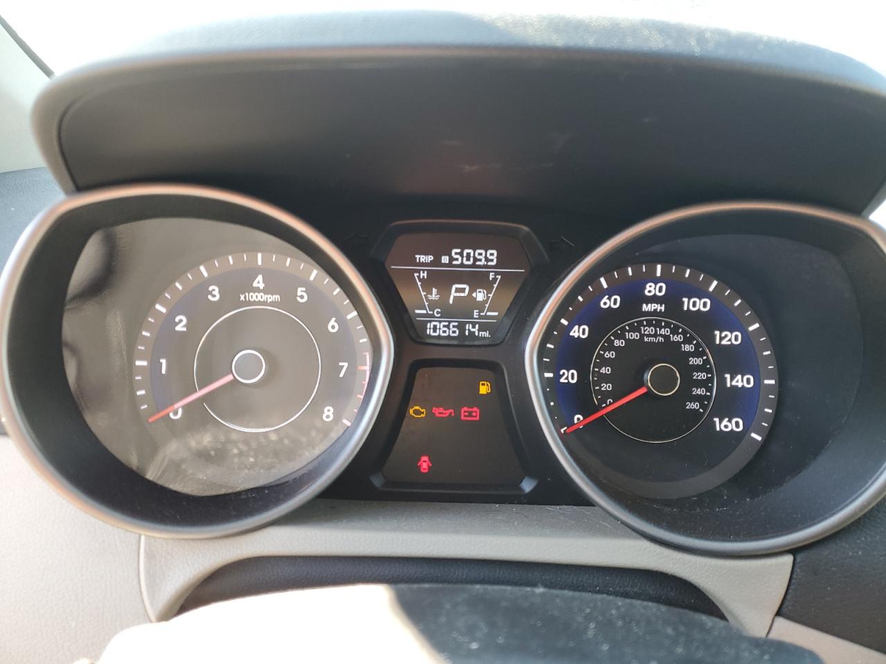 2014 Hyundai Elantra - Image 9