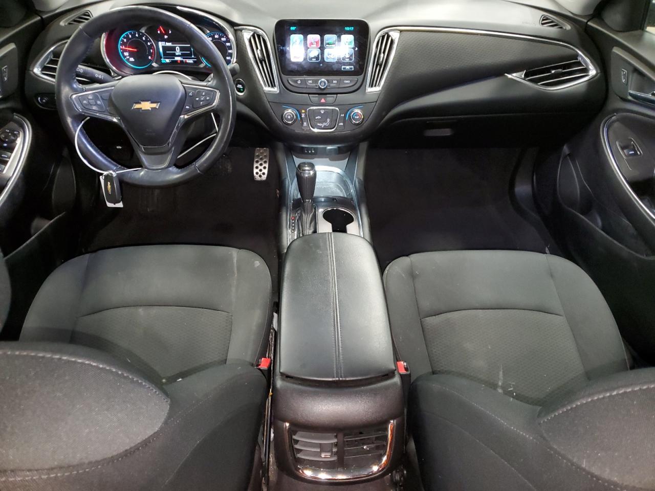 2017 Chevrolet Malibu - Image 8