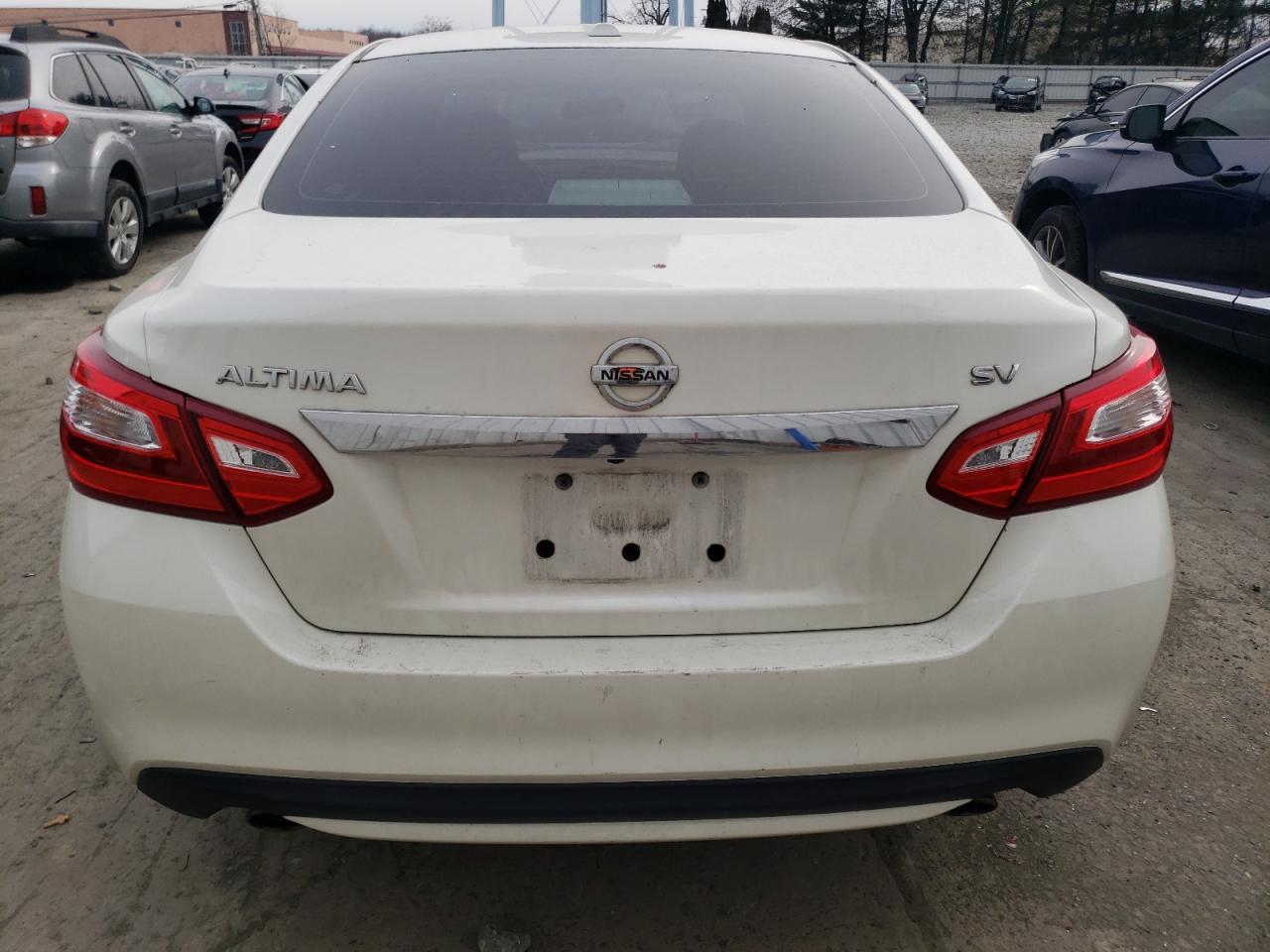 2017 Nissan Altima - Image 6