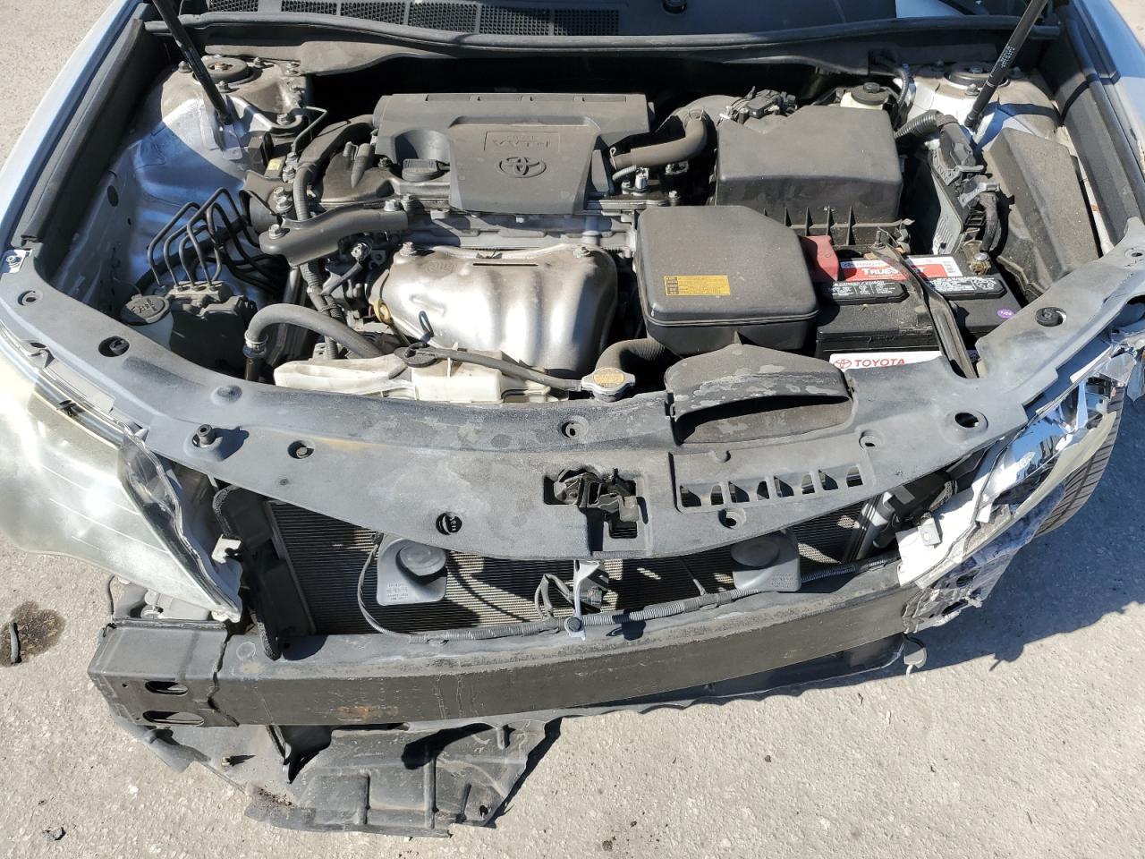 2014 Toyota Camry - Image 11