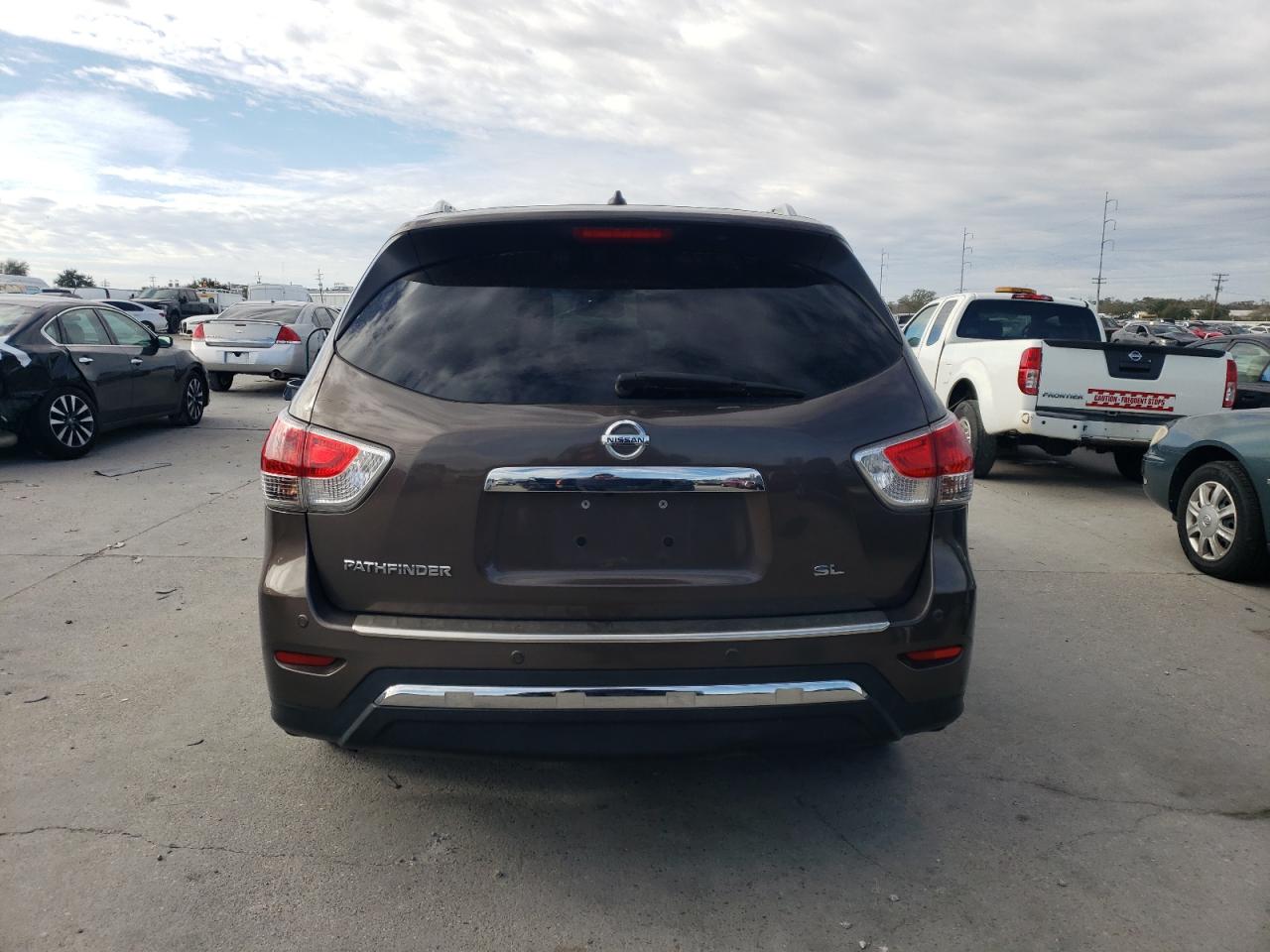 2015 Nissan Pathfinder - Image 6