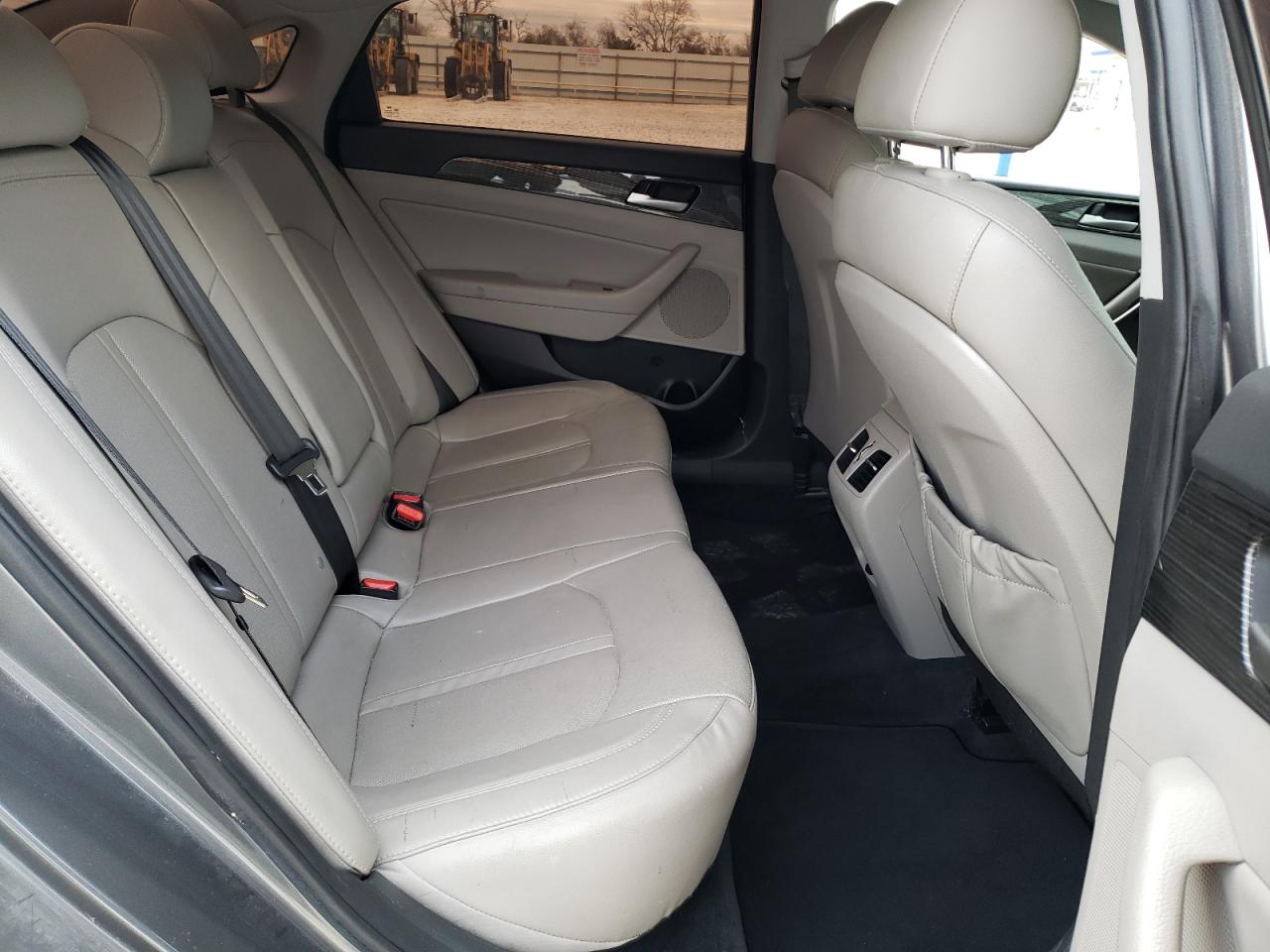 2018 Hyundai Sonata - Image 10