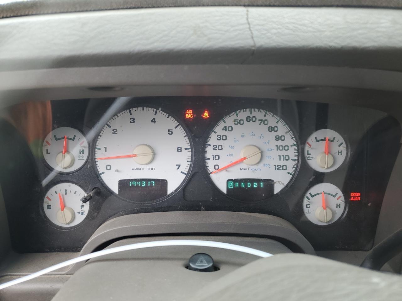 2002 Dodge RAM - Image 9