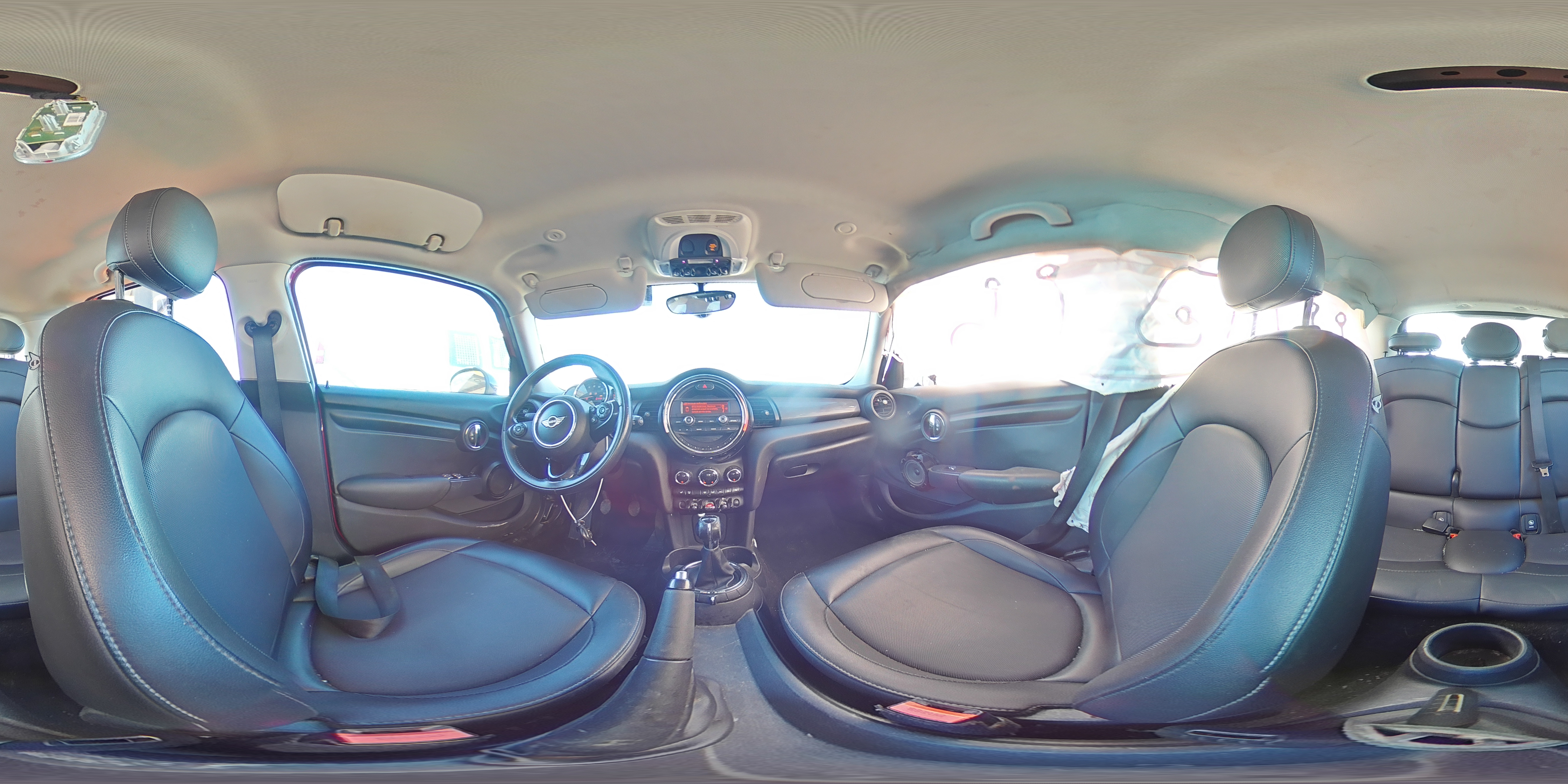 2015 MINI Cooper - Image 14