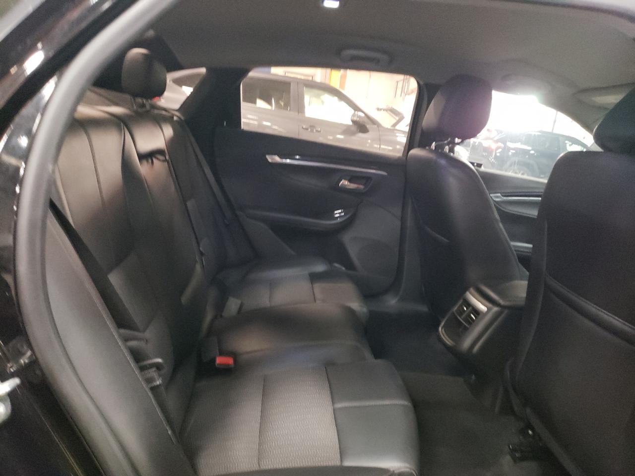 2017 Chevrolet Impala - Image 10