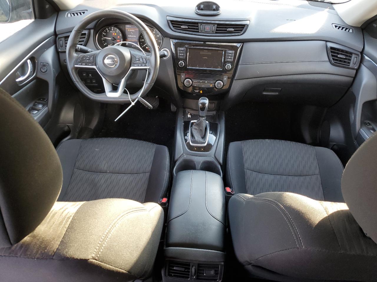 2018 Nissan Rogue - Image 8