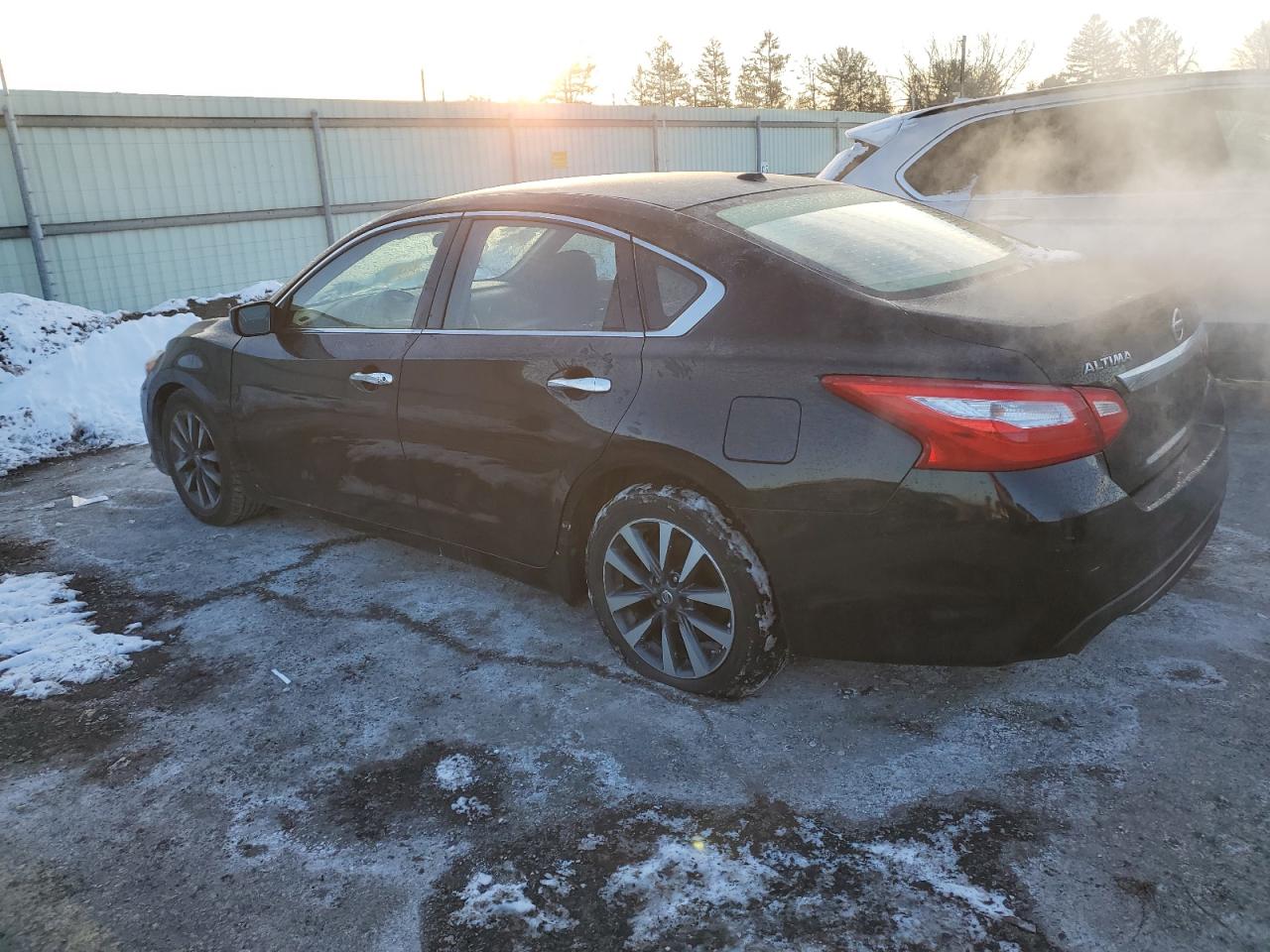 2017 Nissan Altima - Image 2