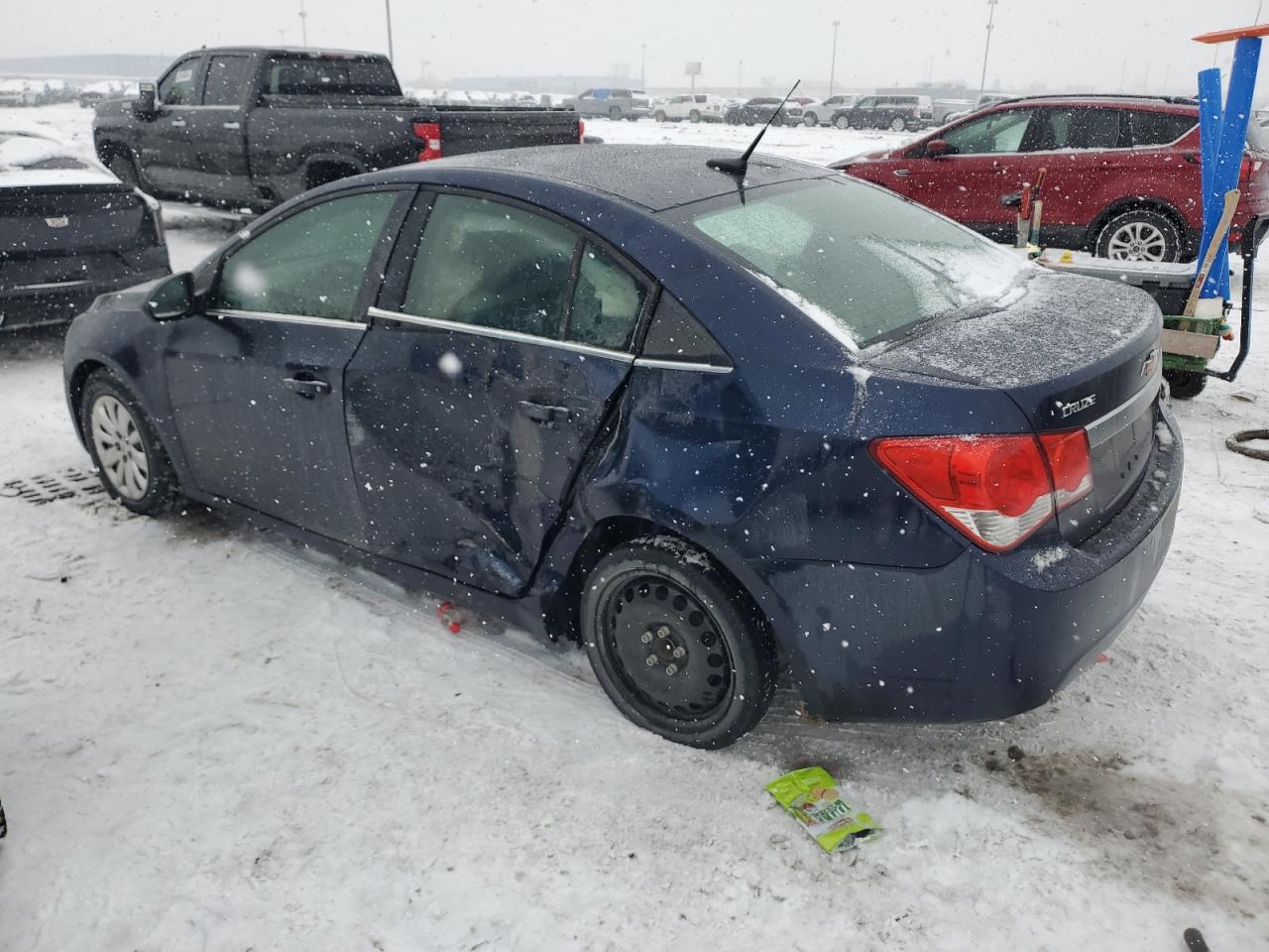 2011 Chevrolet Cruze - Image 2
