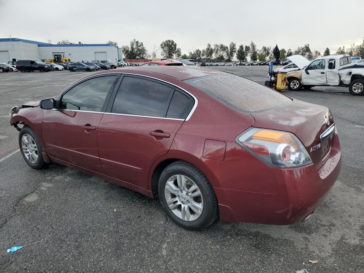 2010 Nissan Altima - Image 2