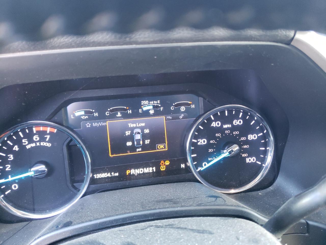 2019 Ford F350 - Image 9