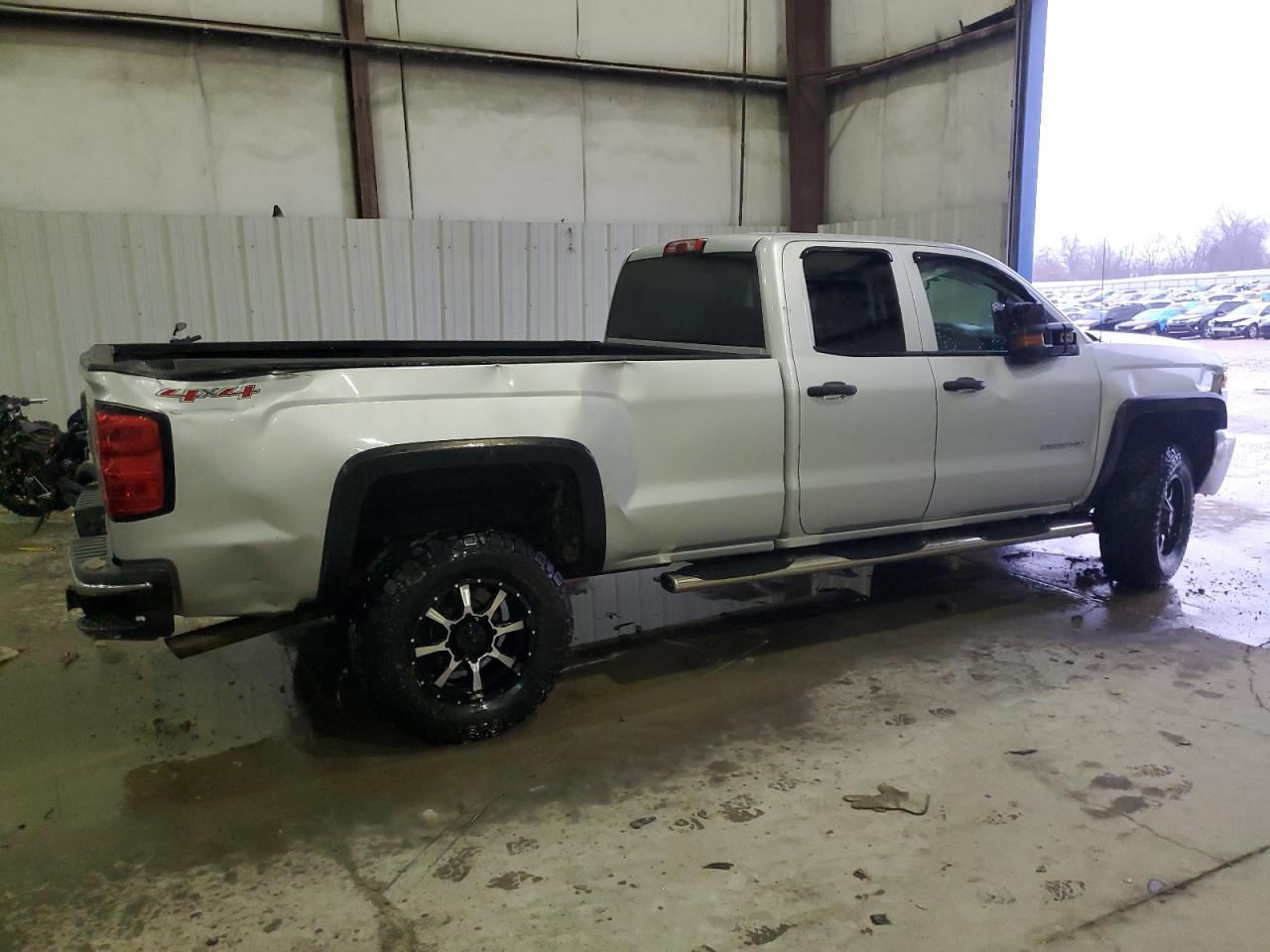 2015 Chevrolet Silverado - Image 3
