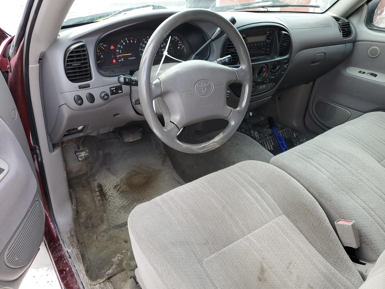 2000 Toyota Tundra - Image 8
