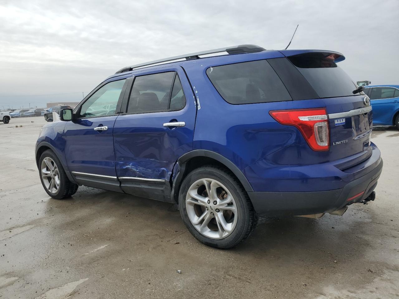 2014 Ford Explorer - Image 2
