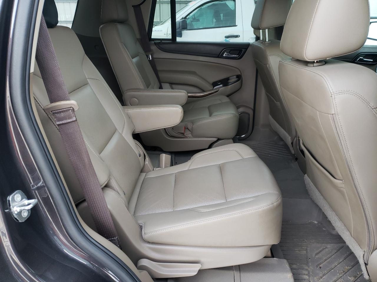 2018 GMC Yukon - Image 11