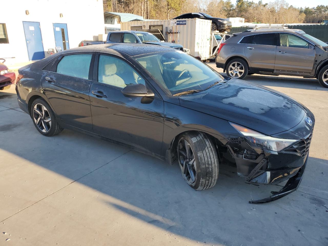 2023 Hyundai Elantra - Image 4