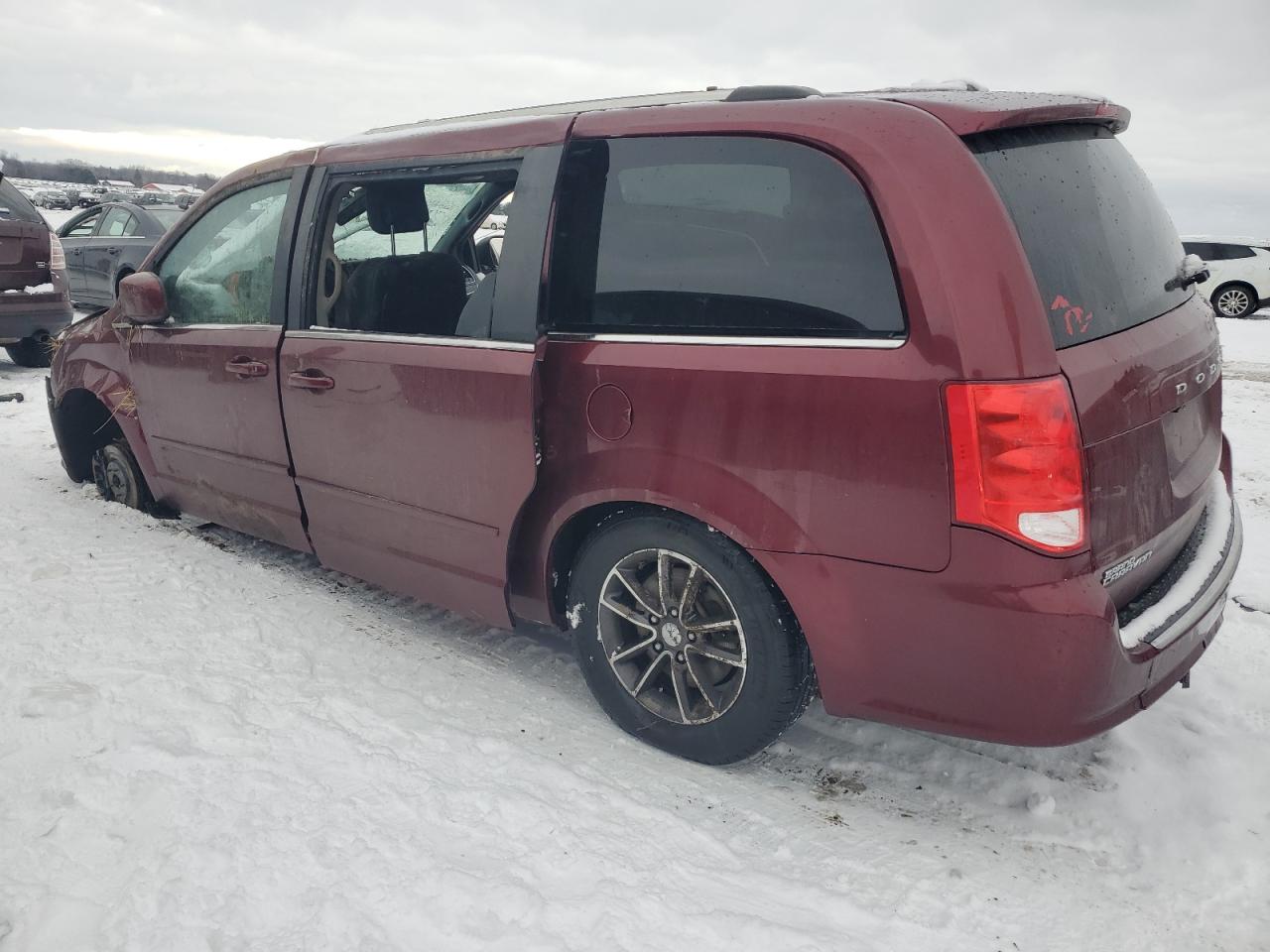 2017 Dodge Caravan - Image 2