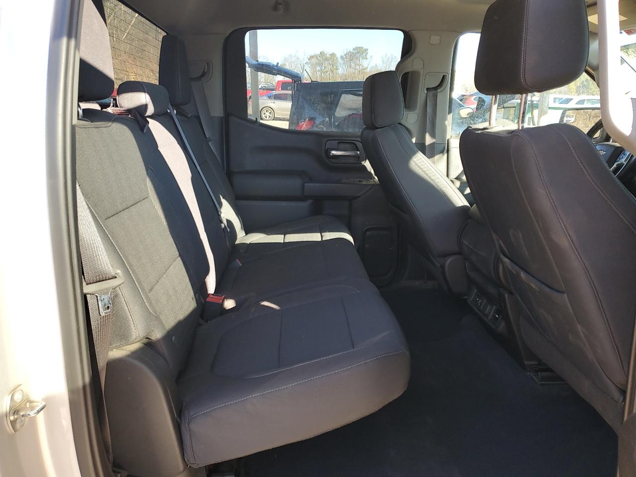2019 Chevrolet Silverado - Image 10
