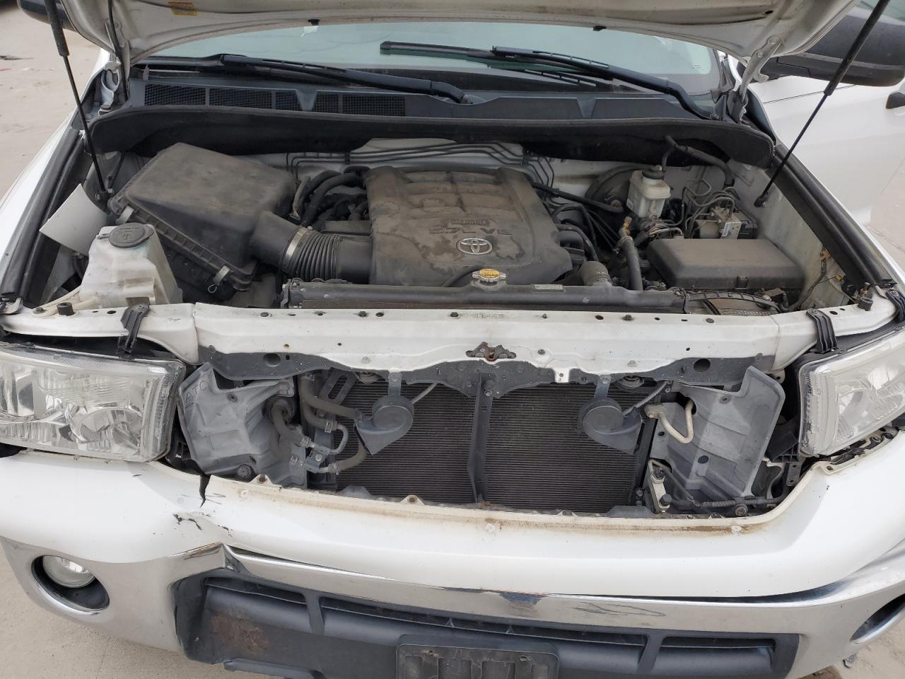 2012 Toyota Tundra - Image 11