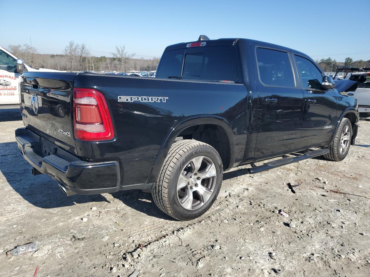 2020 RAM 1500 - Image 3