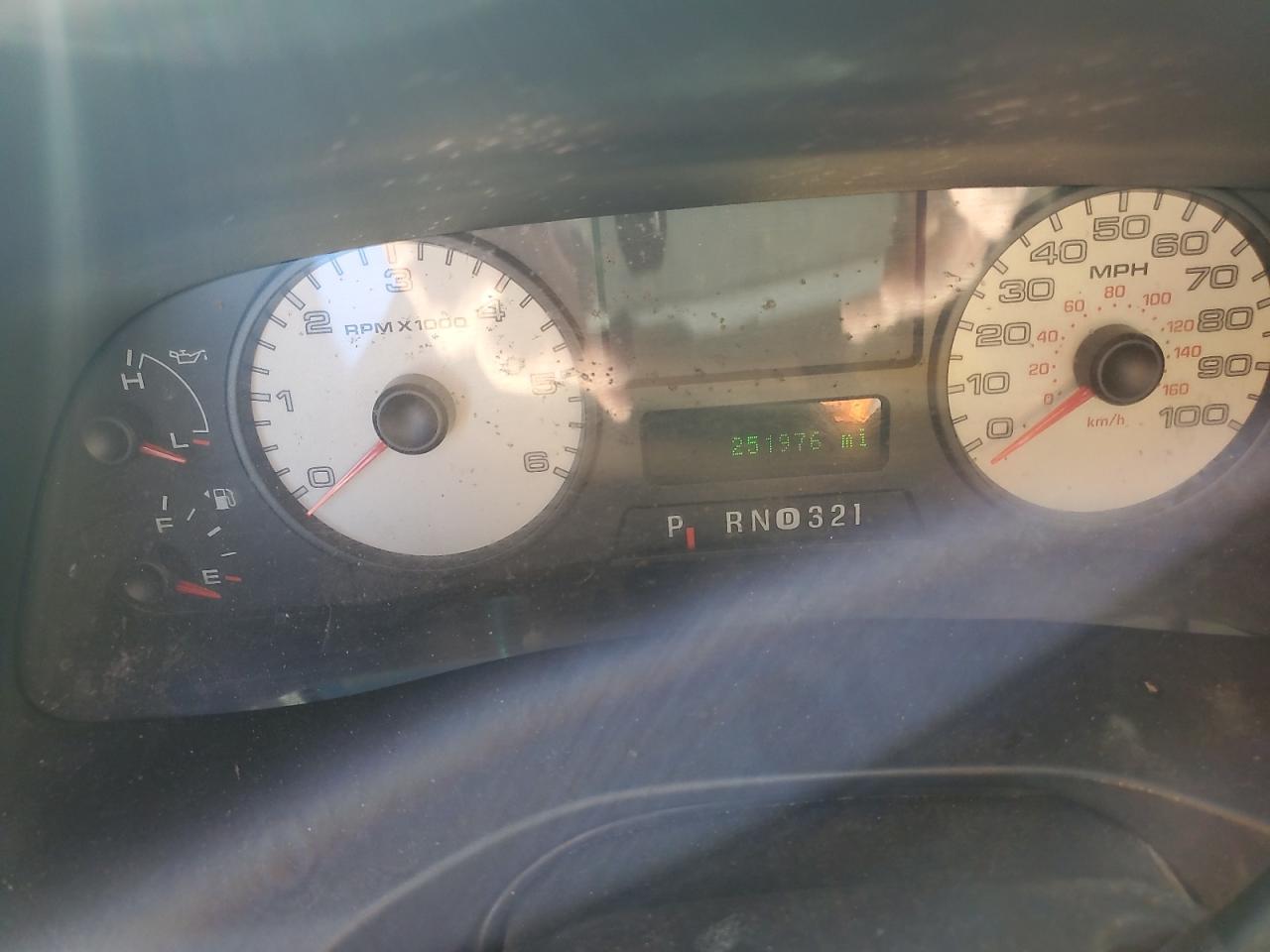 2005 Ford F250 - Image 8