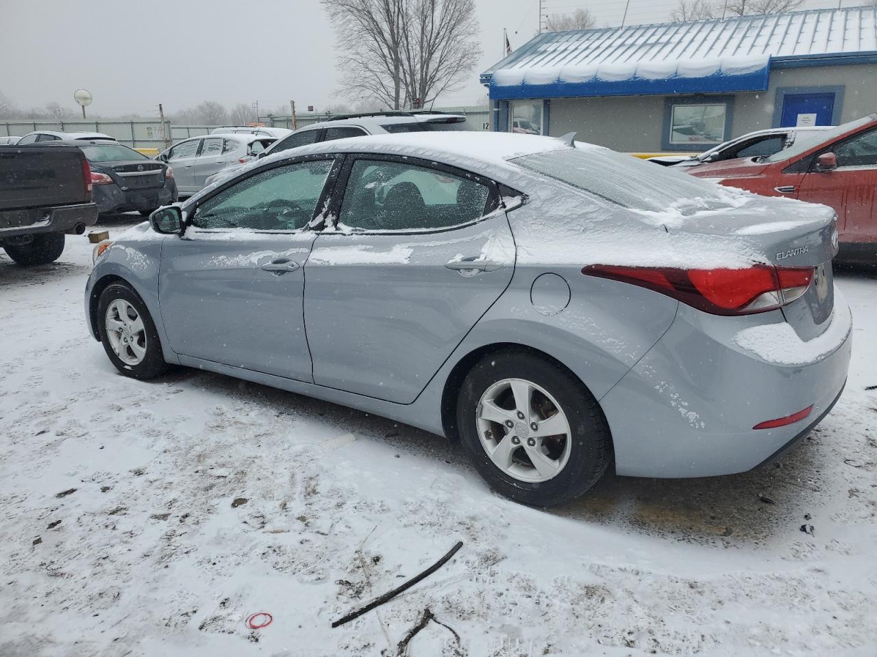 2015 Hyundai Elantra - Image 2