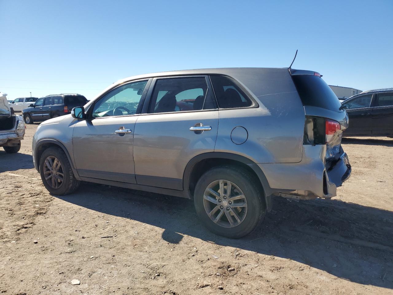 2015 Kia Sorento - Image 2
