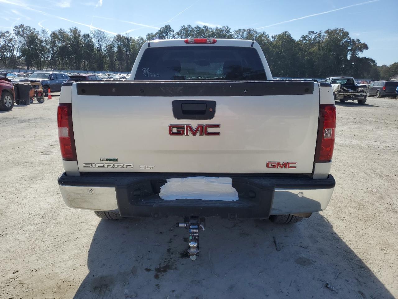 2011 GMC Sierra - Image 6