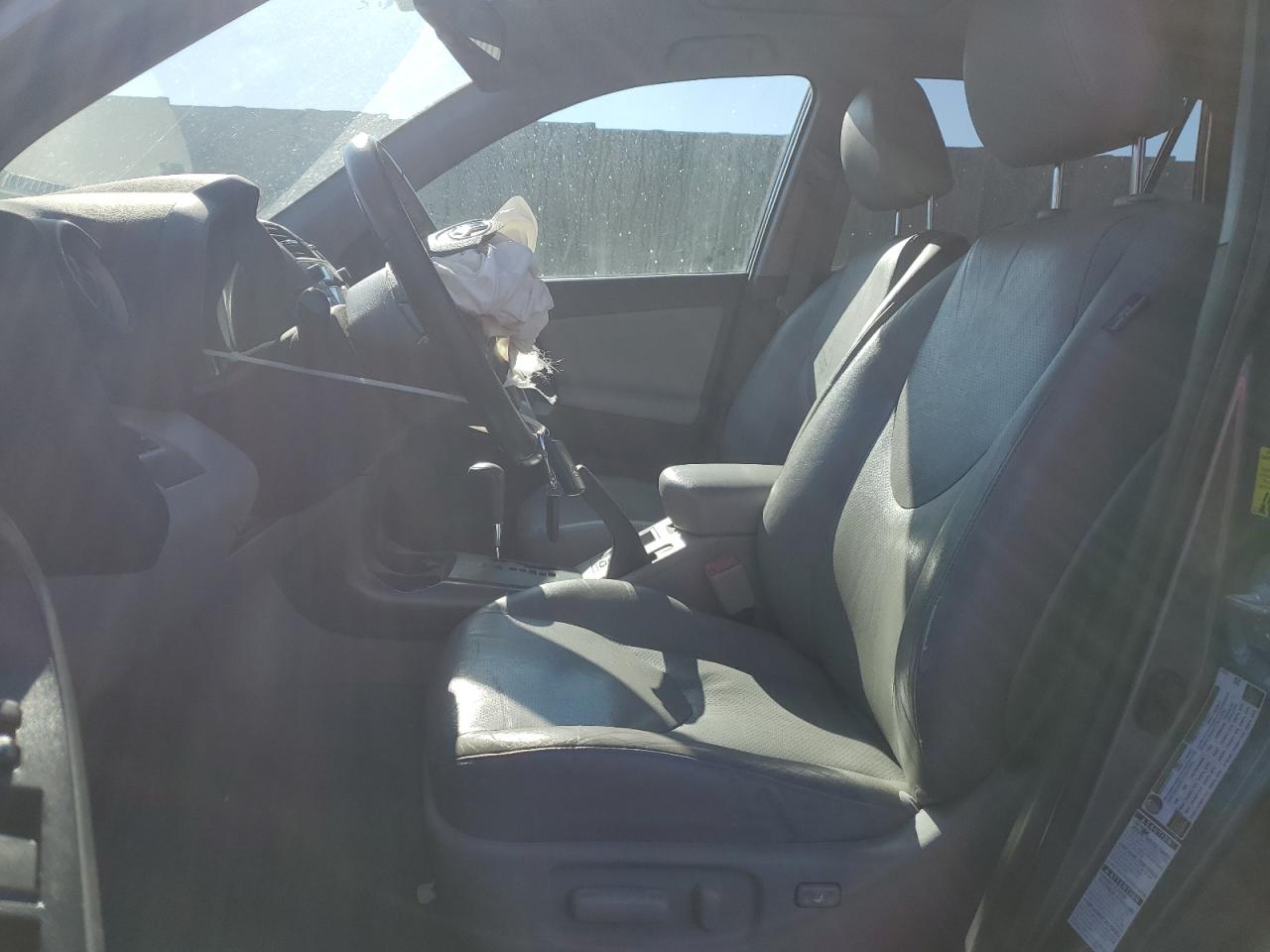 2010 Toyota RAV 4 - Image 7