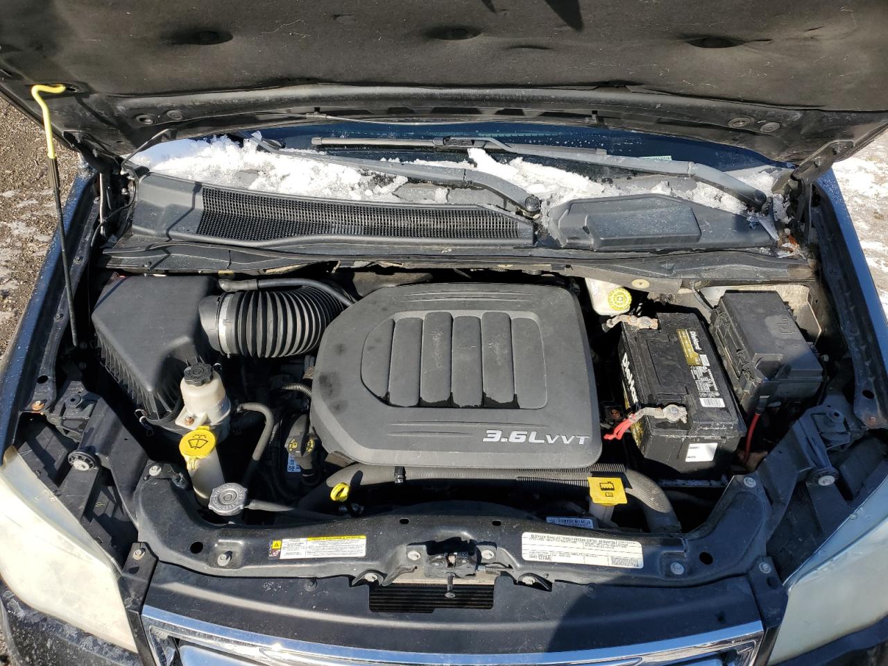 2011 Chrysler Town & Country - Image 12