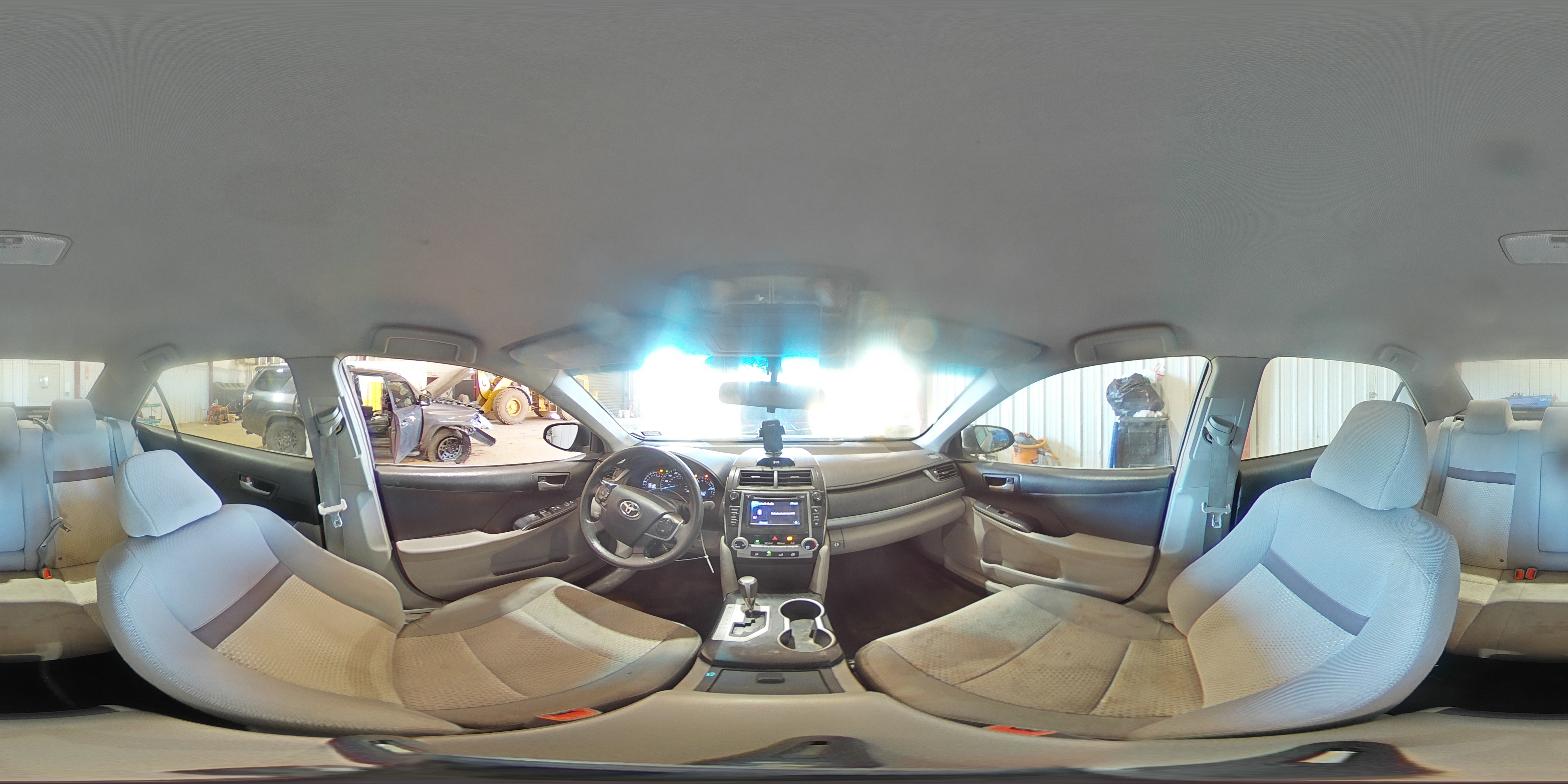 2014 Toyota Camry - Image 13