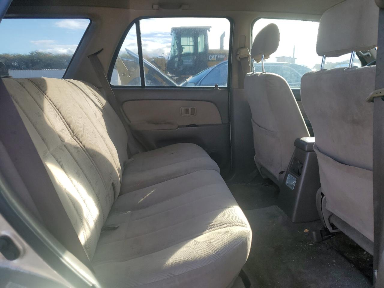 2002 Toyota 4Runner - Image 11