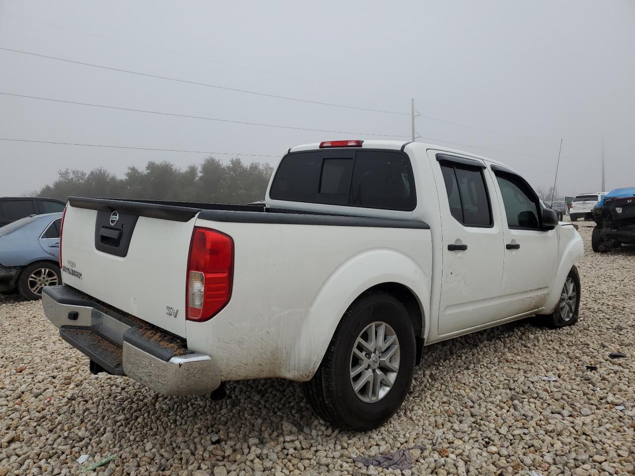 2017 Nissan Navara (Frontier) - Image 3