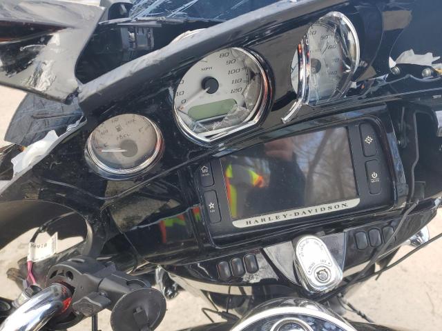  HARLEY-DAVIDSON FL 2016 Золотий