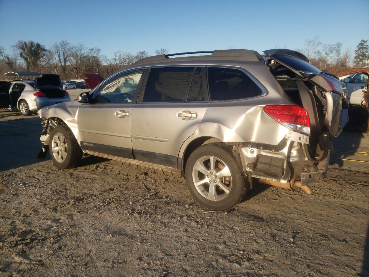 2014 Subaru Outback - Image 2
