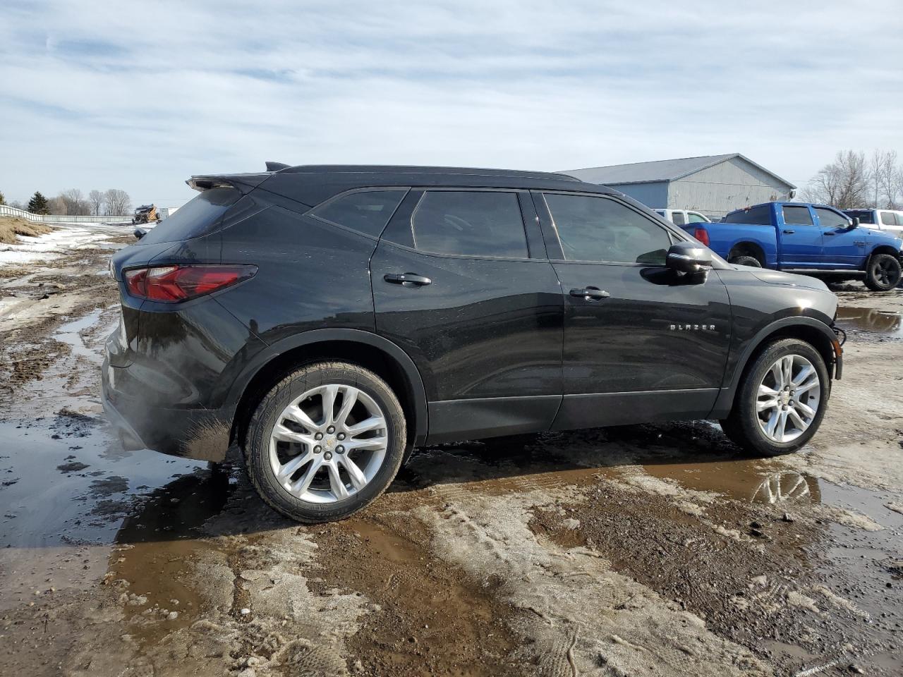 2020 Chevrolet Blazer - Image 3