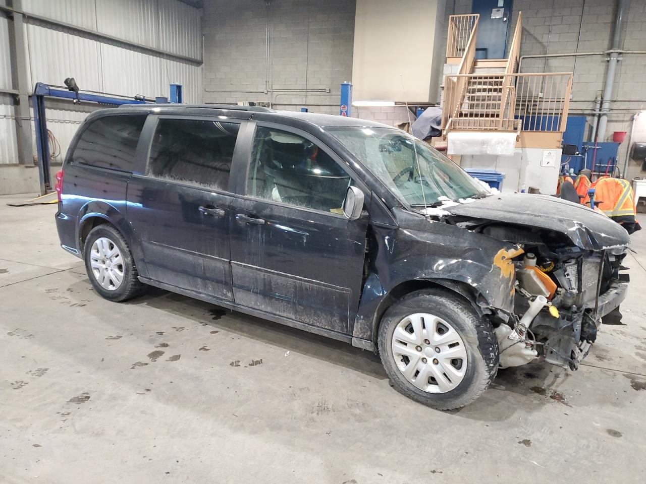 2017 Dodge Caravan - Image 4